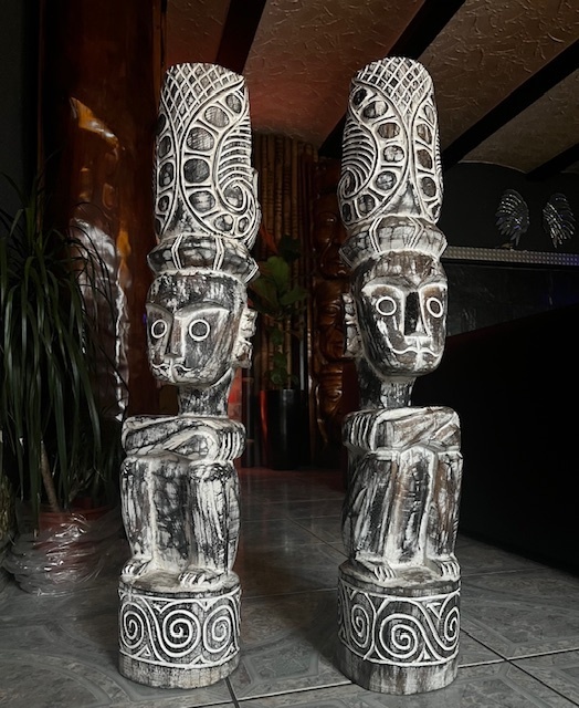 2 Totem Indian  Totempoles Shop Little Big Horn 1 Meter
